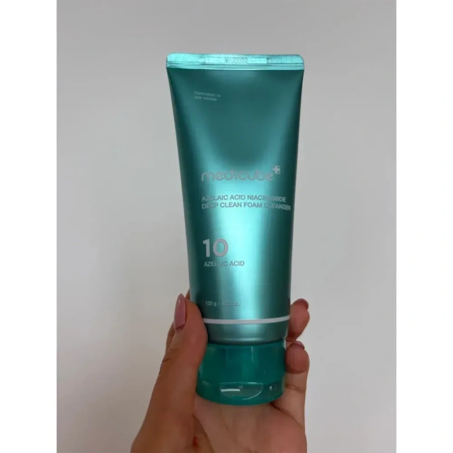 بافت شوینده Deep Clean Foam مدیکیوب